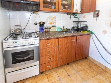 Venta PH 5 ambientes multifamiliar balcón frente