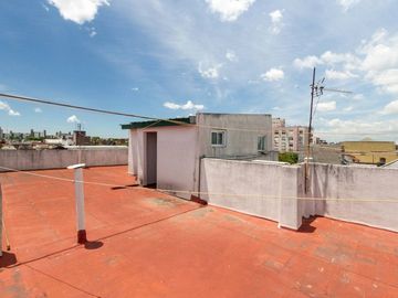 Venta PH 5 ambientes multifamiliar balcón frente