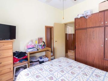 Venta PH 5 ambientes multifamiliar balcón frente
