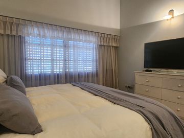 CASA 5 AMBIENTES LANUS OESTE con JARDIN y GALERIA