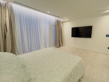 CASA EN VENTA 5 AMBIENTES PRADOS DEL OESTE
