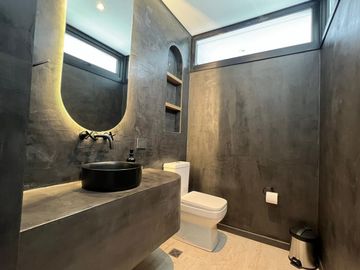 CASA EN VENTA 5 AMBIENTES PRADOS DEL OESTE