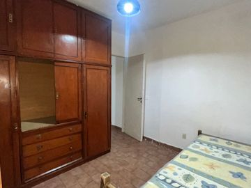 CASA 3 DORMITORIO / COCHERA, PATIOS Y PARRILLERO