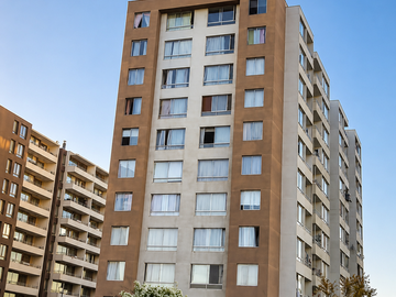 VENTA  CON ESTACIONAMIENTO Y BODEGA 3 DORMITORIOS 2 BAÑOS