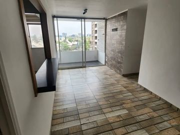 VENTA  CON ESTACIONAMIENTO Y BODEGA 3 DORMITORIOS 2 BAÑOS