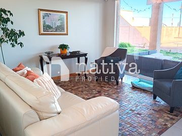 ESPECTACULAR CASA MEDITERRÁNEA EXCLUSIVO CONDOMINIO UMBRALES