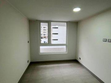 ARRIENDO HERMOSO DP DE 1D Y 1B EN MACUL CON ESTACIONAMIENTO