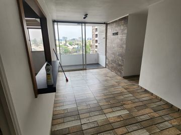 DEPARTAMENTO DE 3 DORMITORIOS Y 2 BAÑOS EN CONDOMINIO