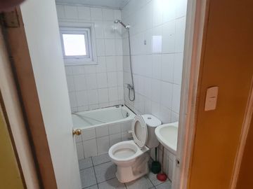 SE VENDE CASA DE DOS DORMITORIOS Y UN BAÑO  EN LABRANZA