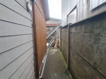 SE VENDE CASA DE DOS DORMITORIOS Y UN BAÑO  EN LABRANZA