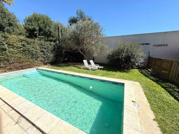 Venta Casa con quincho, pileta y 2 cocheras PILAR