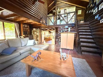 Venta Casa con quincho, pileta y 2 cocheras PILAR
