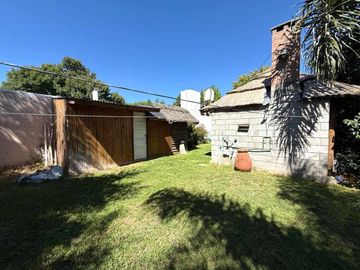 Venta Casa con quincho, pileta y 2 cocheras PILAR