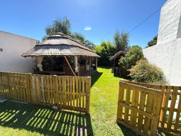 Venta Casa con quincho, pileta y 2 cocheras PILAR