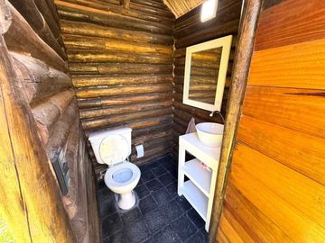 Venta Casa con quincho, pileta y 2 cocheras PILAR