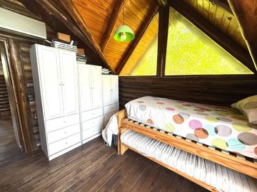Venta Casa con quincho, pileta y 2 cocheras PILAR