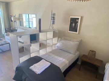 Departamento a estrenar,  1 amb. amplio, amoblado
