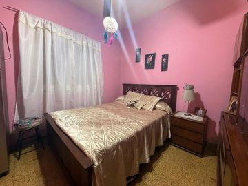 VENTA CASA 4 AMB CON COCHERA POSIBIBLE 2 PROPIEDAD