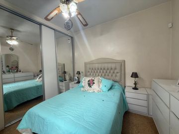 VENTA CASA 4 AMB CON COCHERA POSIBIBLE 2 PROPIEDAD