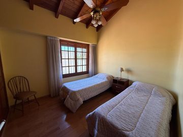 VENTA IMPORTANTE CASA EN RONDEAU 572. MACROCENTRO