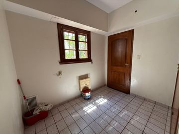 VENTA IMPORTANTE CASA EN RONDEAU 572. MACROCENTRO