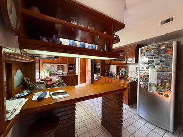 VENTA IMPORTANTE CASA EN RONDEAU 572. MACROCENTRO