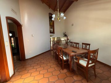 VENTA IMPORTANTE CASA EN RONDEAU 572. MACROCENTRO