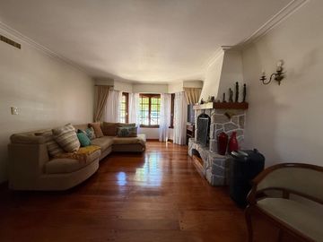 VENTA IMPORTANTE CASA EN RONDEAU 572. MACROCENTRO