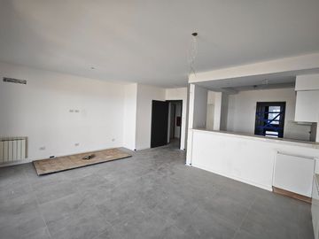 VENTA SEMIPISO A ESTRENAR FRENTE AL MAR. PISO 2