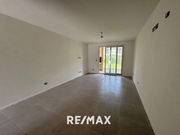 VENTA DPTO MONO CON JARDIN CHIC PILAR FINANCIAC.