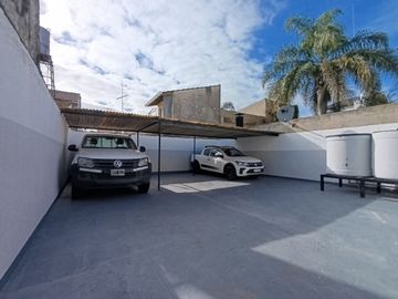 VENTA DEPOSITO, OFICINAS, COCHERAS MUNRO