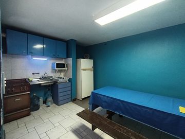 VENTA DEPOSITO, OFICINAS, COCHERAS MUNRO