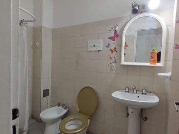 ALQUILER DEPARTAMENTO OFICINA EN ALMAGRO PB