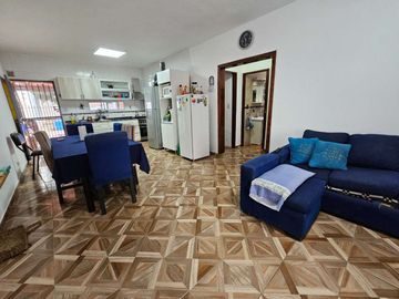 VENTA PH 3 AMBIENTES MERLO PARQUE COCHERA