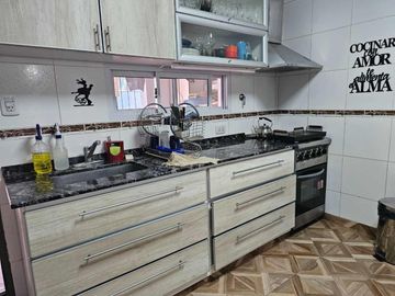 VENTA PH 3 AMBIENTES MERLO PARQUE COCHERA