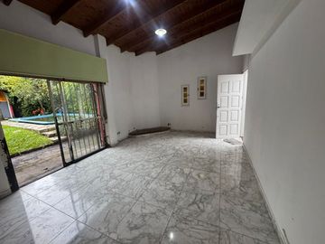 PH EN VENTA MONTE GRANDE CON PILETA