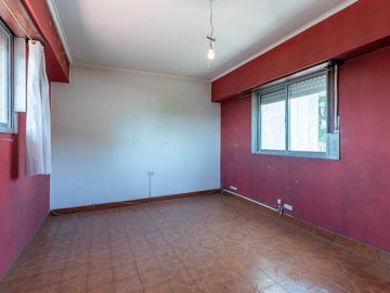 CASA 5 AMBIENTES EN VENTA ADROGUE