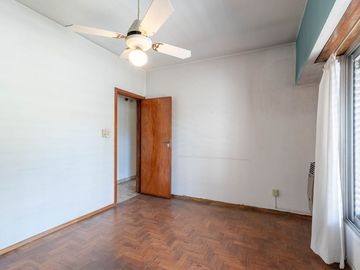 CASA 5 AMBIENTES EN VENTA ADROGUE