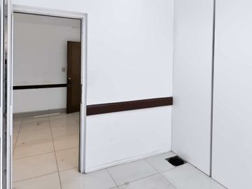 OFICINA EN ALQUILER SAN NICOLAS Balcón Aterrrazado