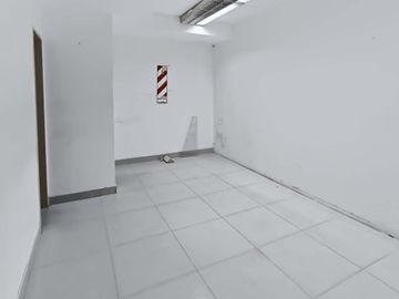 OFICINA EN ALQUILER SAN NICOLAS Balcón Aterrrazado