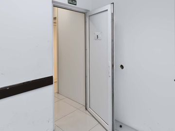 OFICINA EN ALQUILER SAN NICOLAS Balcón Aterrrazado