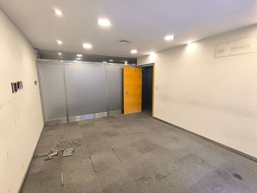 OFICINA EN ALQUILER 166 M² SAN NICOLÁS