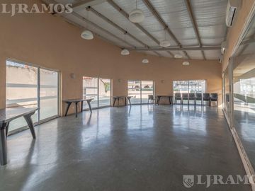 5 AMB CON  COCHERA EN VENTA EN FLORIDA