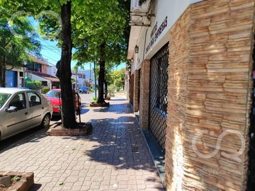 VENTA CON RENTA USD 1800 LOCAL COMERCIAL Y DOS PH DE TRES AMBIENTES MUNRO