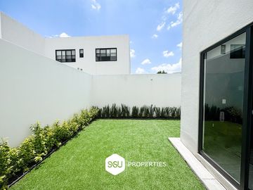 Departamento 2 recámaras con jardín interior