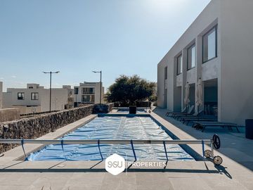 Departamento Townhouse de 2 niveles con amplia terraza en Nuevo Refugio