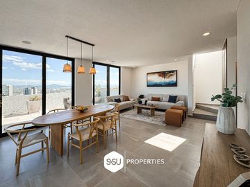 Departamento Townhouse de 2 niveles con amplia terraza en Nuevo Refugio