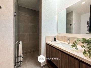 Departamento Townhouse de 2 niveles con amplia terraza en Nuevo Refugio