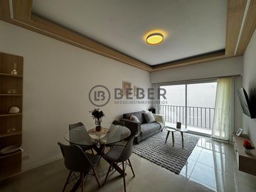 En venta tres ambientes al frente con balcon, Plaza Colon