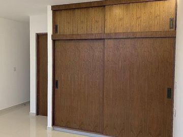 Residencia Contemporánea en Cumbres Del Lago en venta
